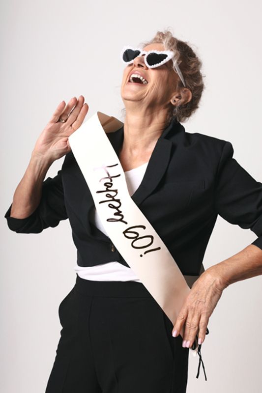 Ordensbånd «Happy 60», krem