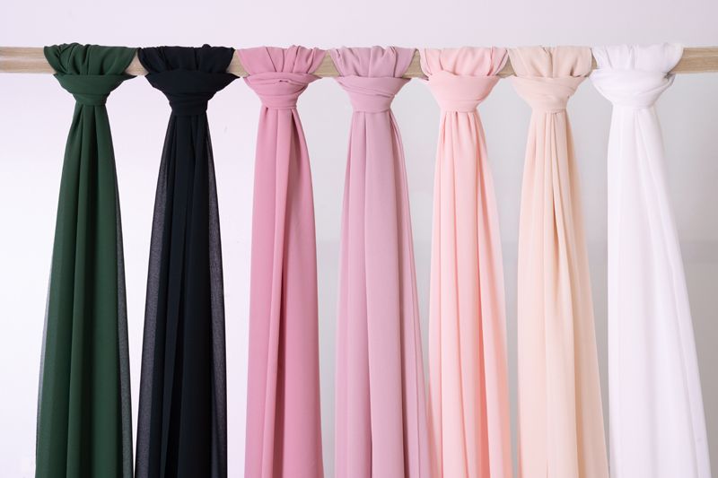Chiffon bordløper Mørk Rosa 48 cm x 5 m