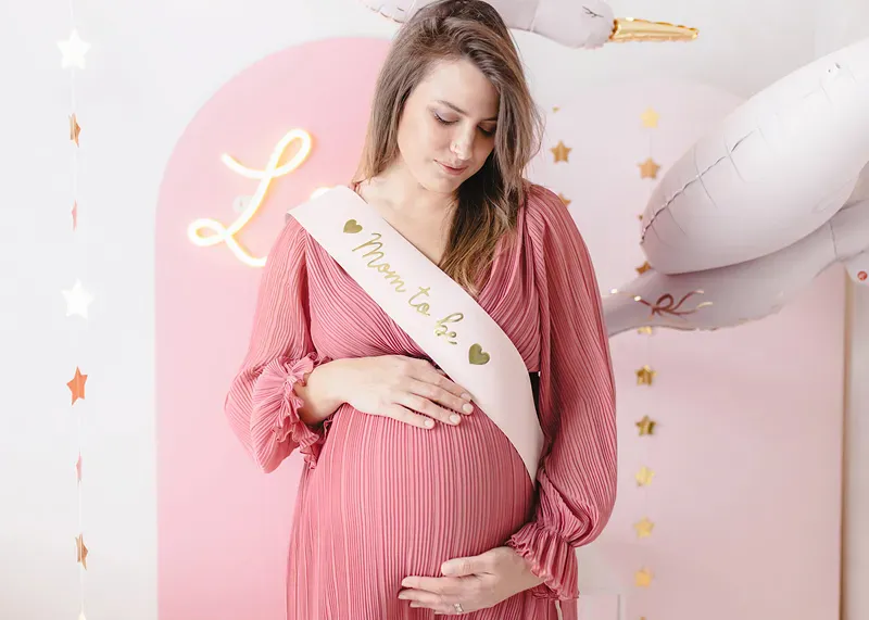 Sash - Mom to be, lys rosa, 75 cm