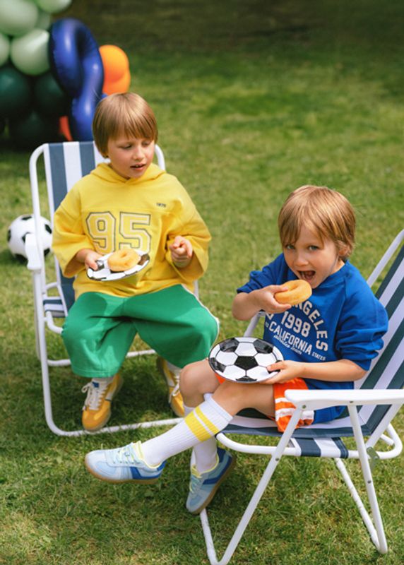 Tallerkener Fotball 18 cm  6 stk